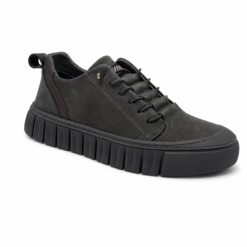 Alternative view of Sneakers Will